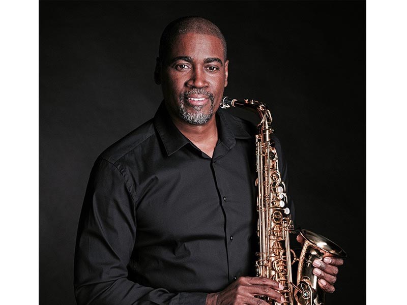 JG Conners - Saxophone & Klarinette